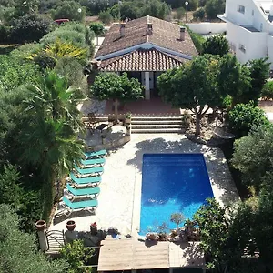 6 Con Piscina Privada. Villa